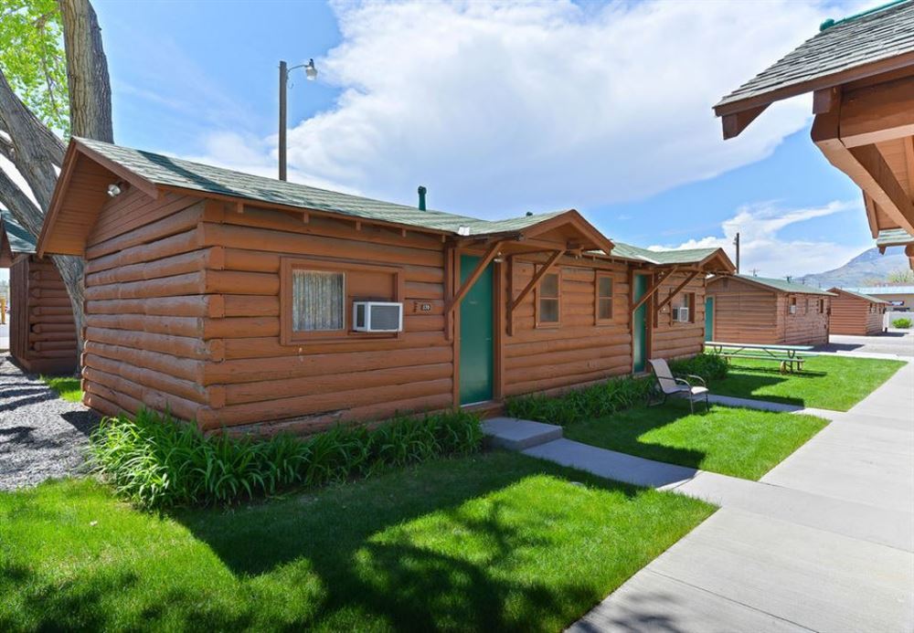 Buffalo Bill Village Cabins